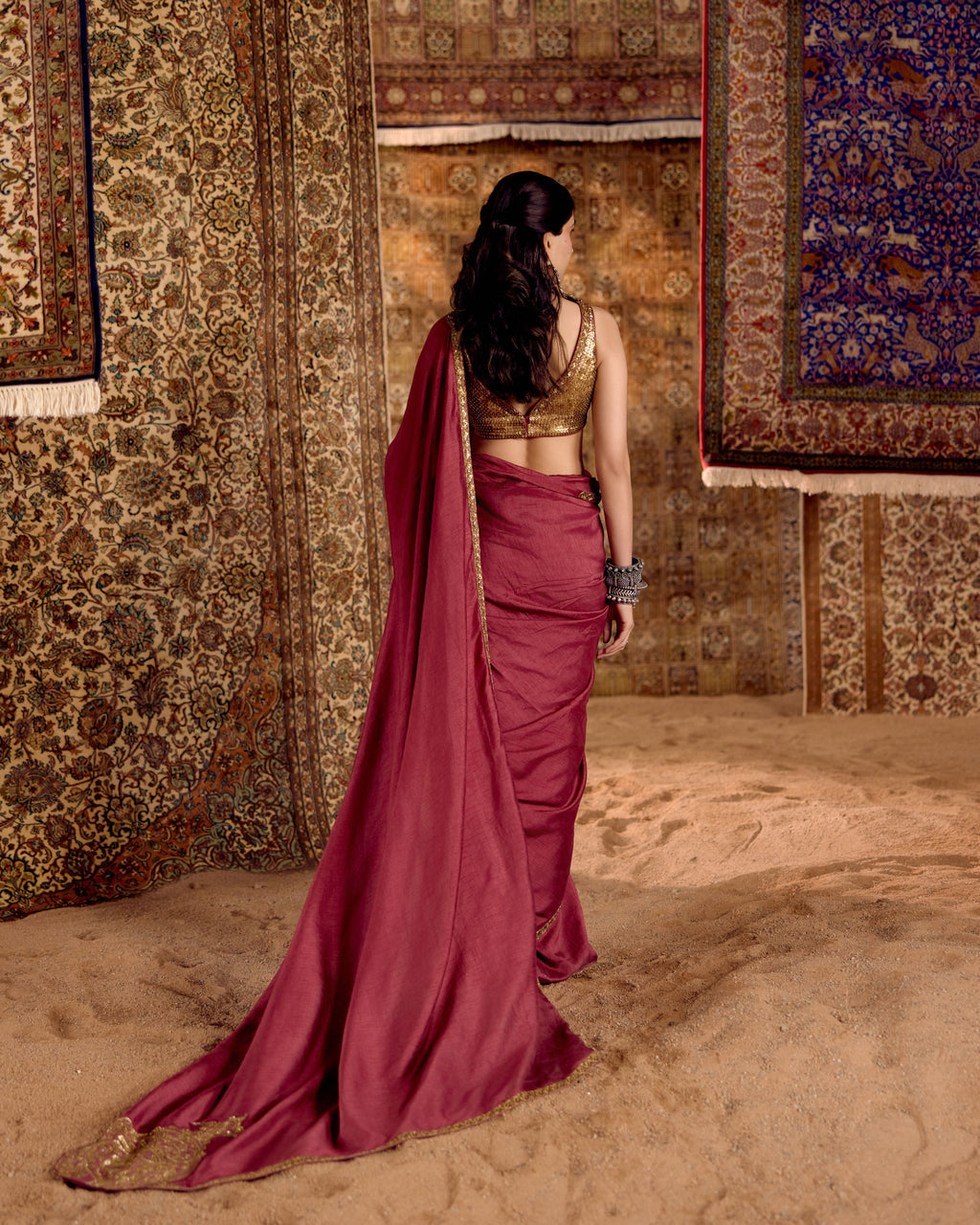 ANAARBUTA SAREE SET