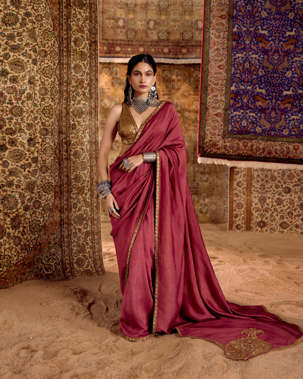 ANAARBUTA SAREE SET